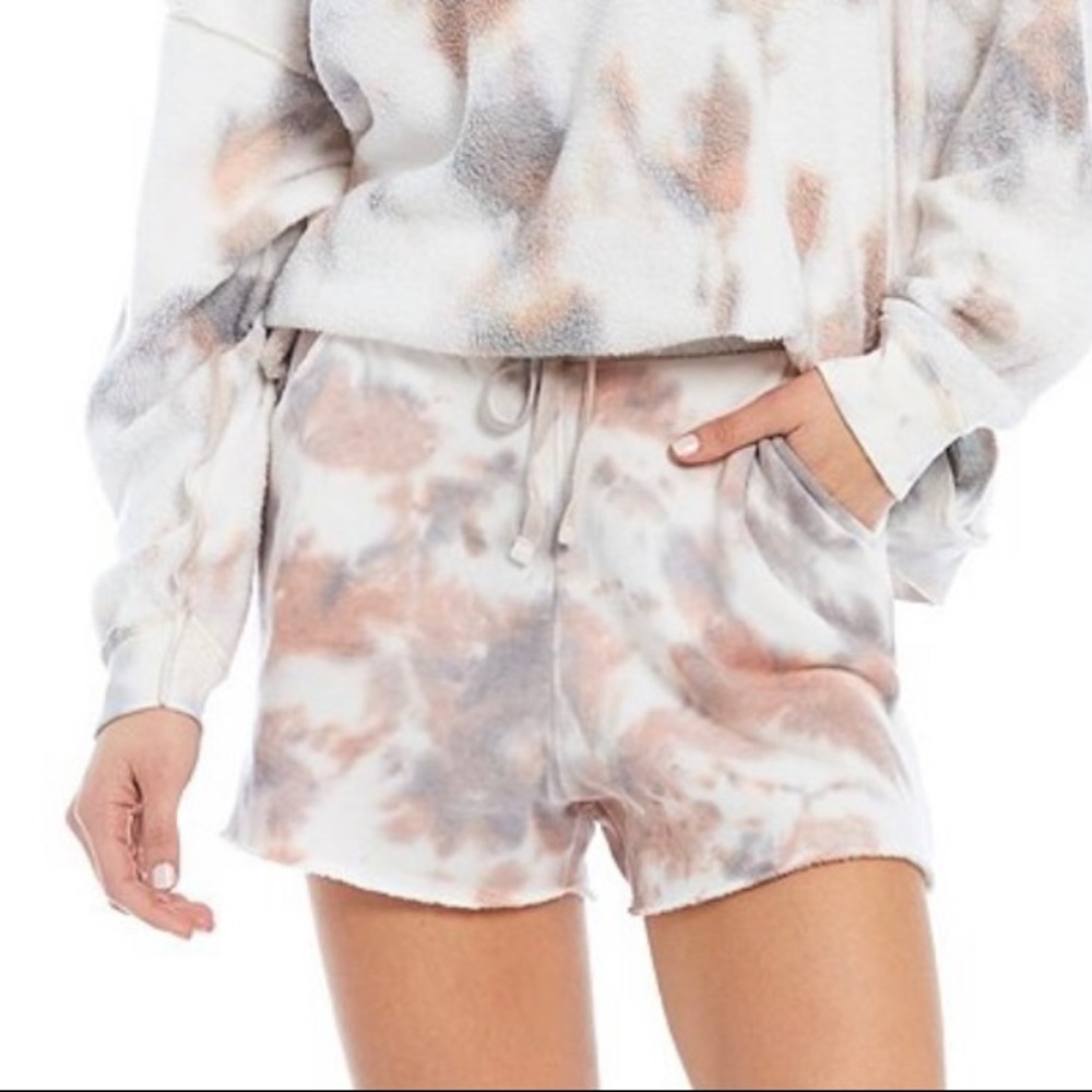 NEW Free People tie dye pocket shorts